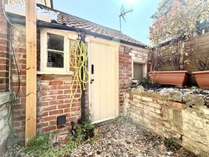 Brick Built Outhouse / utility And Cloakroom- click for photo gallery